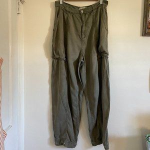 Urban Outfitters Wide Leg Baggy Loose Leg Tapered Chambray Pants